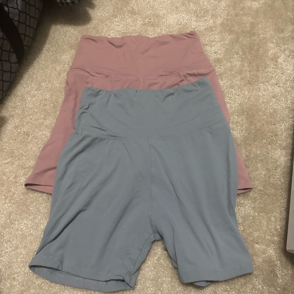 2 biker shorts size XS